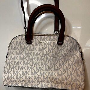 New Michael Kors purse